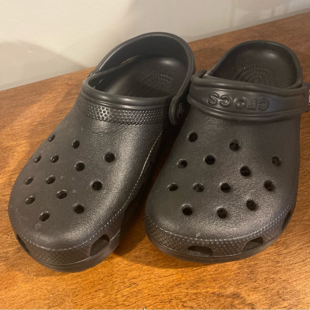 Black Crocs Like New